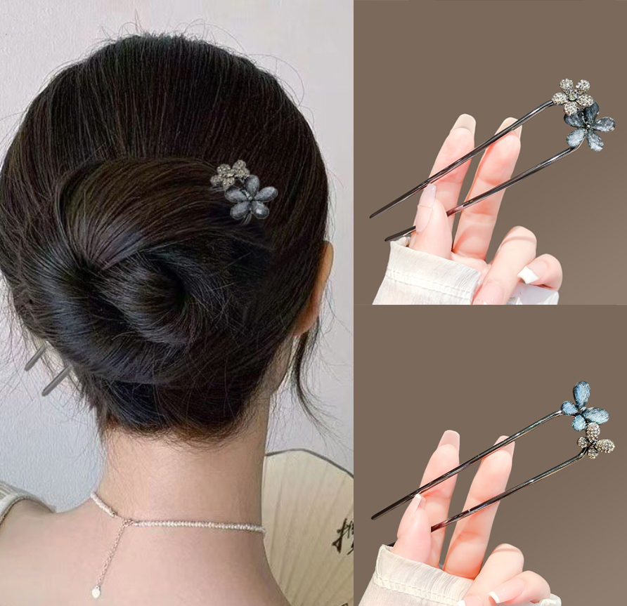Women Knight Accessories - ヴィンテージ花蝶ヘアスティック女性女の子用メタル U 字型ヘアピンブルークリスタルヘアフォークアップドゥお団子ヘアアクセサリー